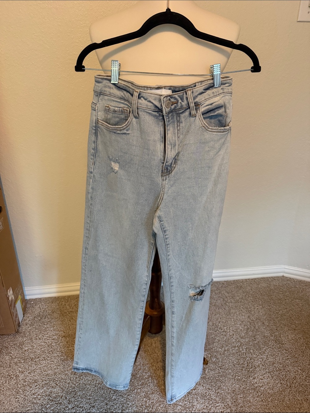 Women’s Light Wash Boot Cut Jeans — Casual High-Rise Fit